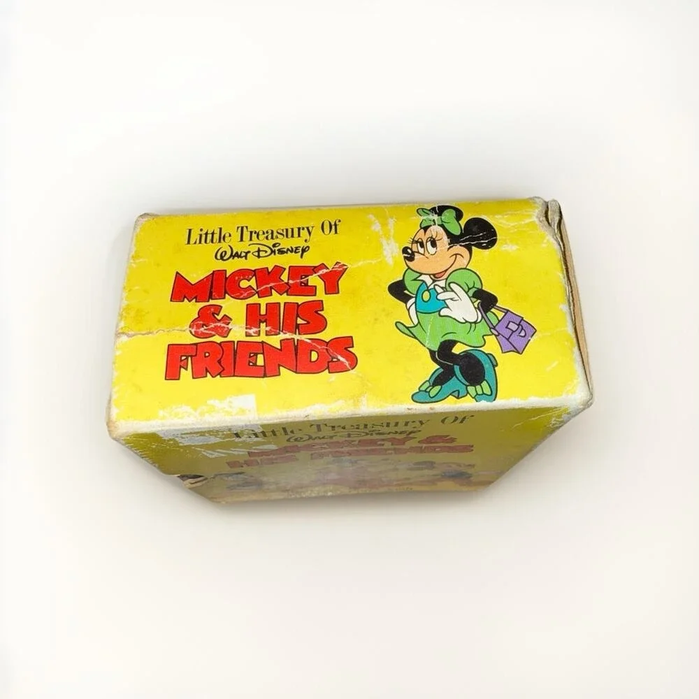 Little Treasury Of Walt Disney Mickey And Friends 6 Mini Books VTG 1986
